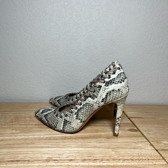 Donald Pliner signature python print leather shoes 6 - Picture 2 of 11